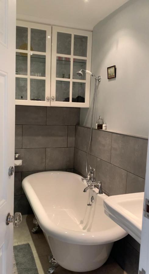 Bijoux Central Bath Period Apartment And Parking Εξωτερικό φωτογραφία